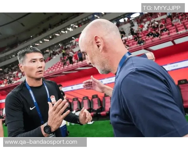 东体评论：中国男篮状态不佳邵佳一承受更大舆论压力与挑战